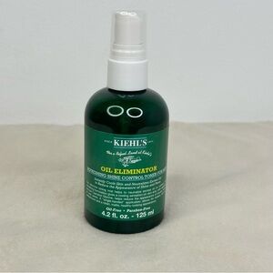 Kiehl's men’s Oil Eliminator Toner - Green and White 4.2 oz